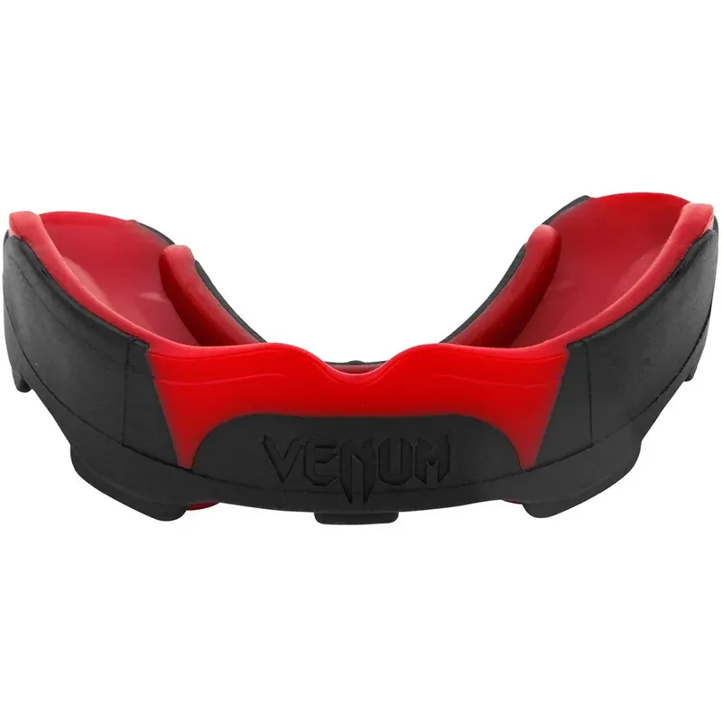 Aanbieding Venum Predator Mondbeschermer - Zwart/Rood